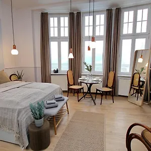 Classy Deák Square Apartahotel