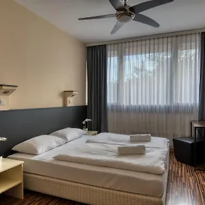 Hotel Budget