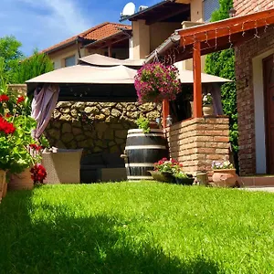  Apartman Janicsár Garden Magyarország