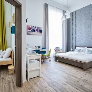 Passage 2 Bed and breakfast